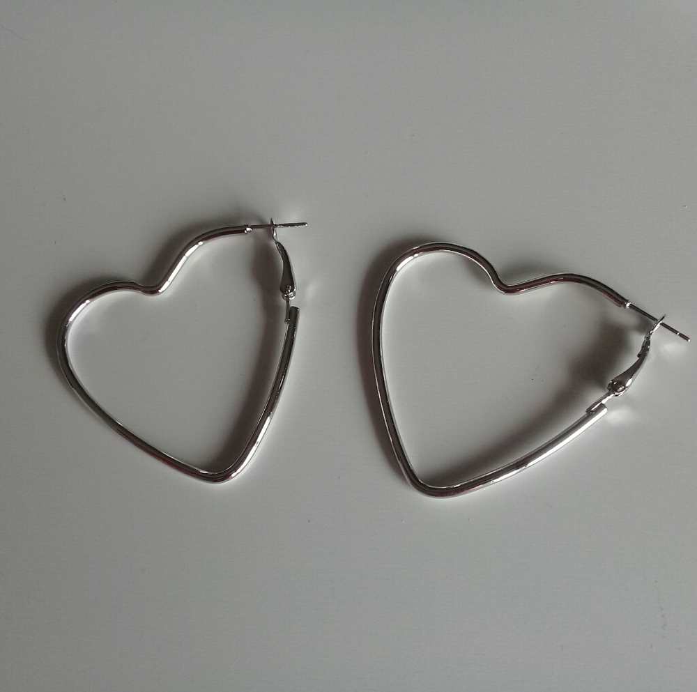 925 Sterling Silver Heart Hoop Earrings